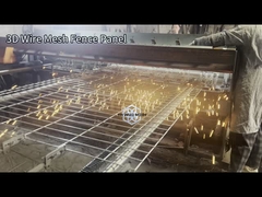 학교 집 정원 또는 놀이터에 대한 핫 디프 가લ્바네이트 3D 곡선 울타리