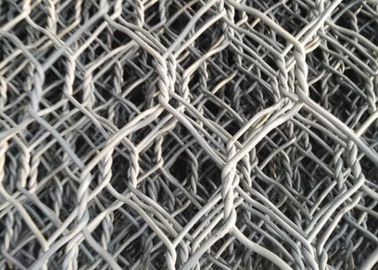 찬성되는 주문을 받아서 만들어진 크기 녹색 Gabion 철망사 철사 계기 2-3.5mm ISO 9001